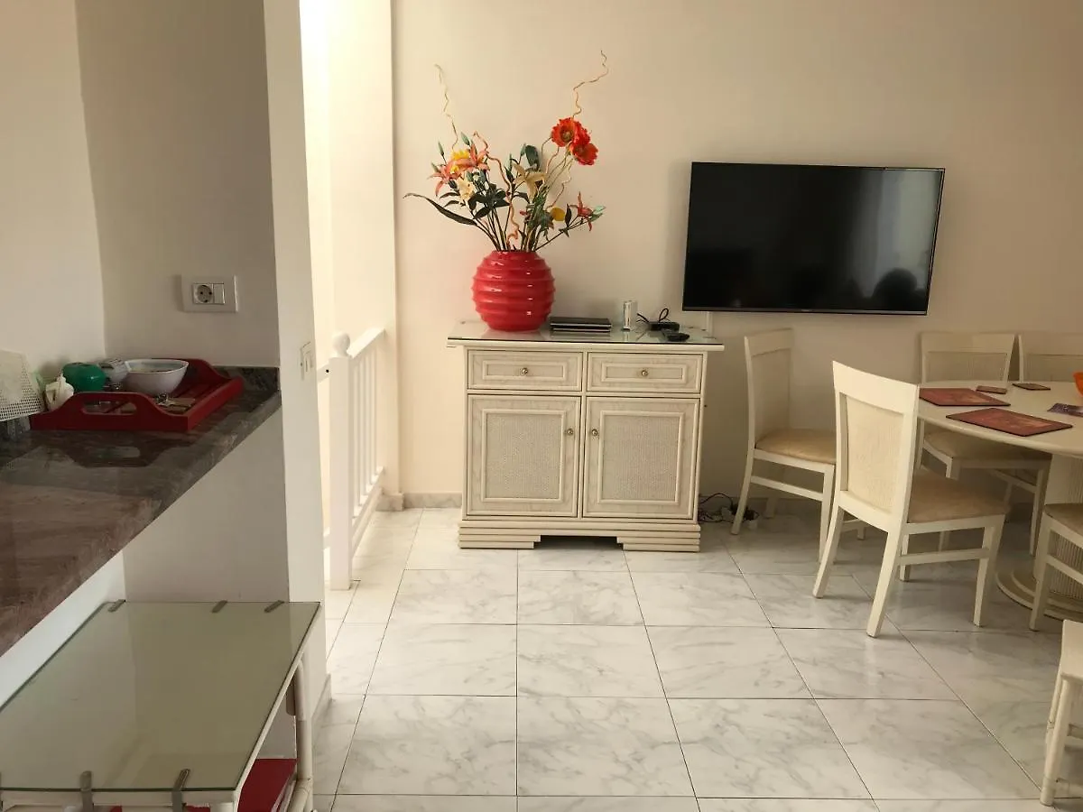 The Palms 2 Bed Duplex With Pool View Apartment San Miguel de Abona 0*,  Spain